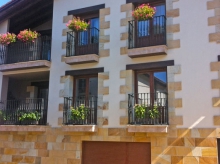 construccion-vivienda-urdiain-fachada-terminada-central