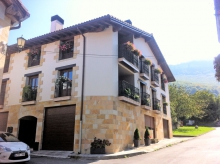 construccion-vivienda-urdiain-fachada-terminada-garaje