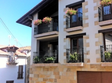 construccion-vivienda-urdiain-fachada-terminada-lateral-izq